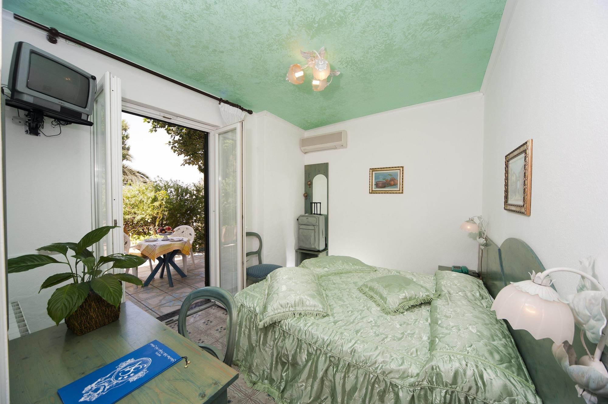 Hotel Giardino Delle Ninfe E La Fenice Ischia Bagian luar foto