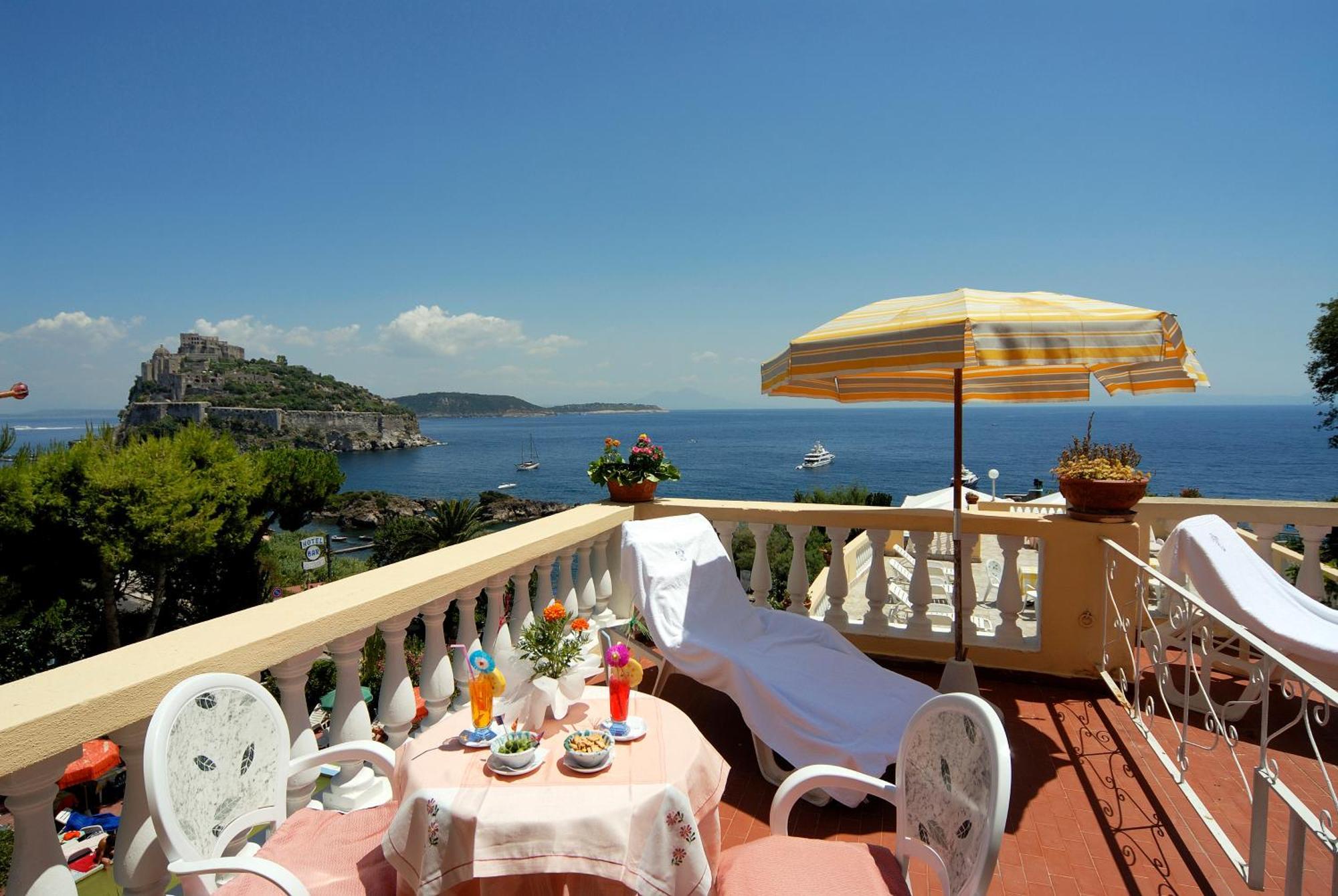 Hotel Giardino Delle Ninfe E La Fenice Ischia Bagian luar foto