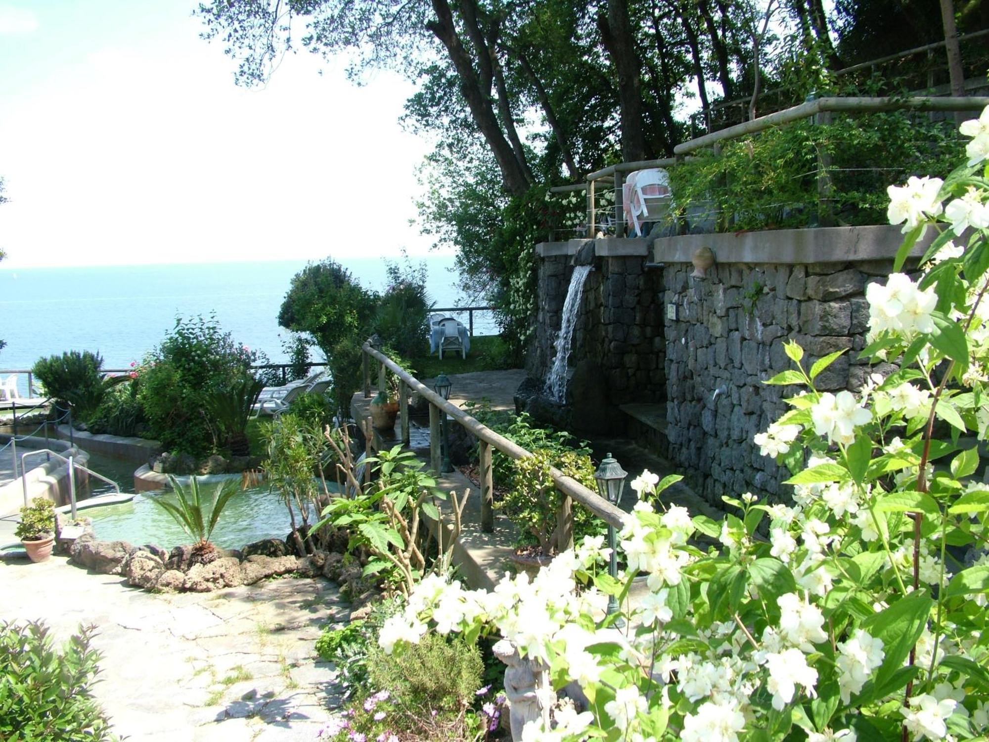 Hotel Giardino Delle Ninfe E La Fenice Ischia Bagian luar foto