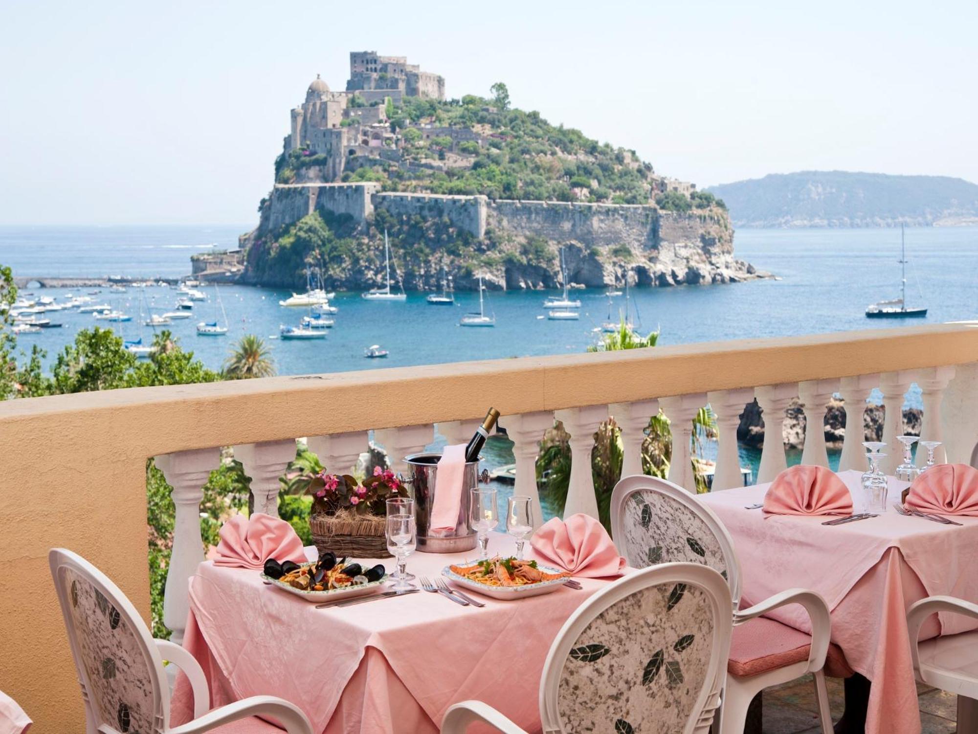 Hotel Giardino Delle Ninfe E La Fenice Ischia Bagian luar foto