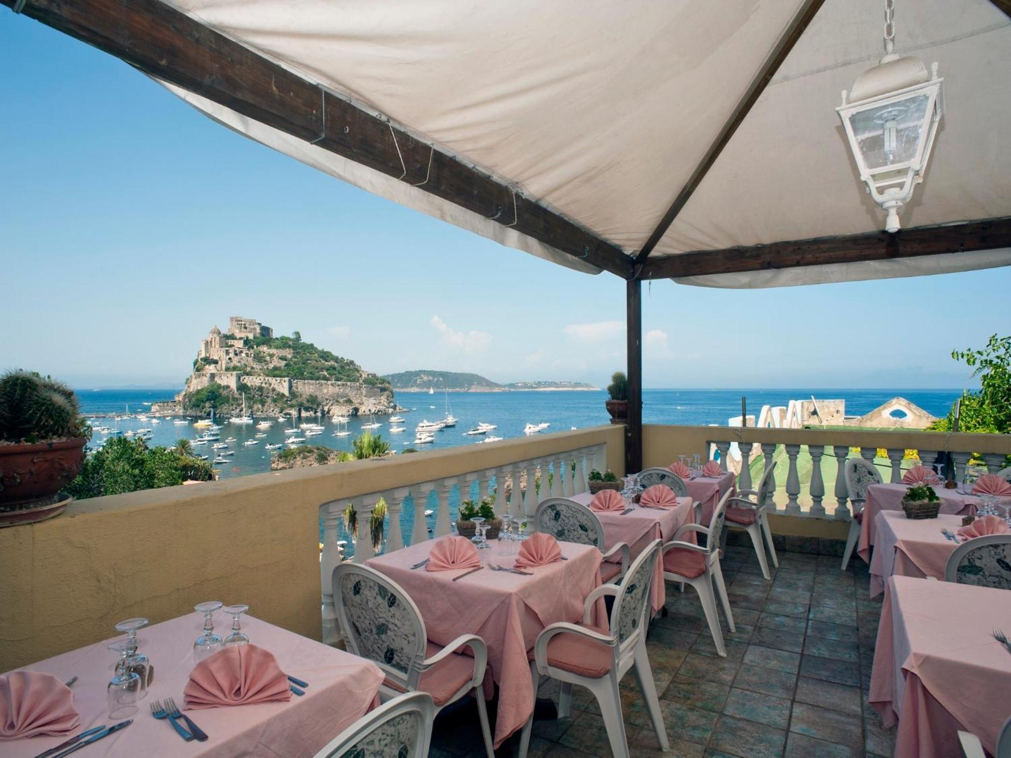 Hotel Giardino Delle Ninfe E La Fenice Ischia Bagian luar foto