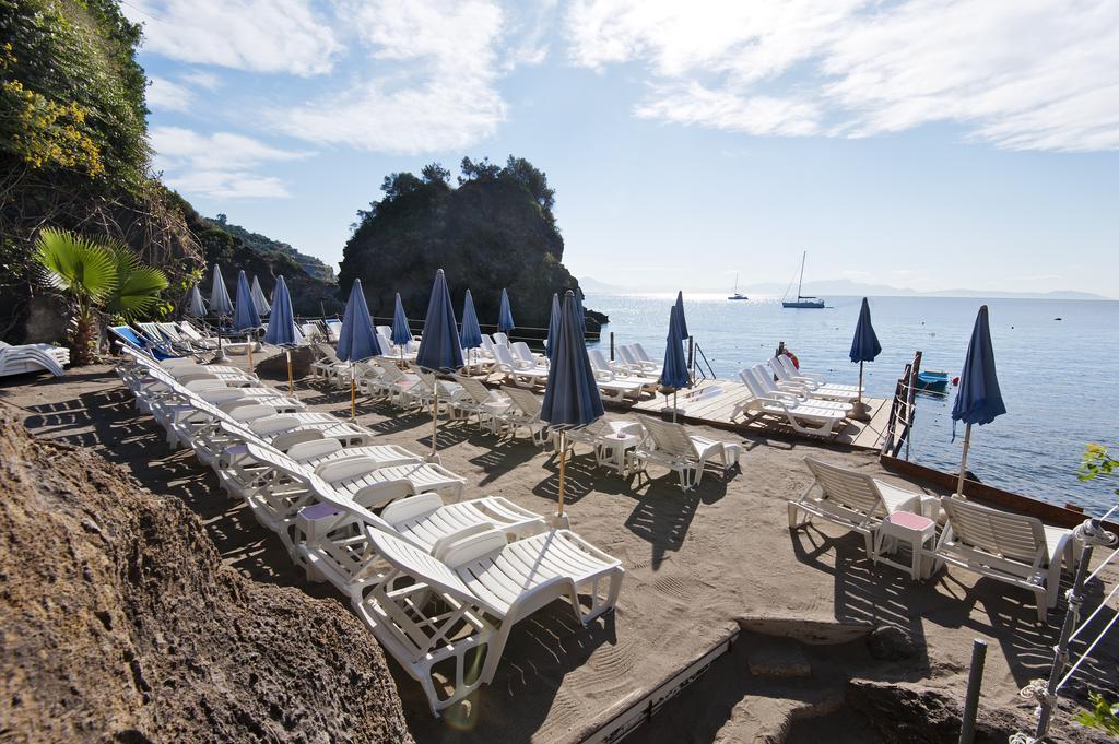 Hotel Giardino Delle Ninfe E La Fenice Ischia Bagian luar foto