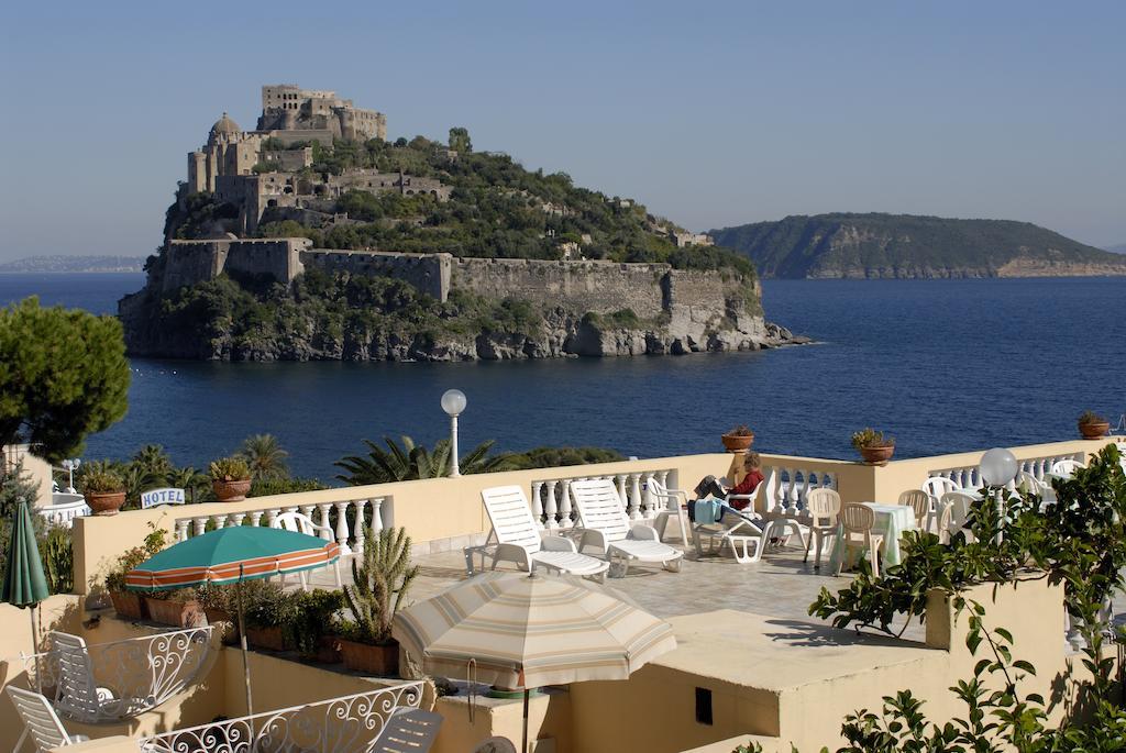 Hotel Giardino Delle Ninfe E La Fenice Ischia Bagian luar foto